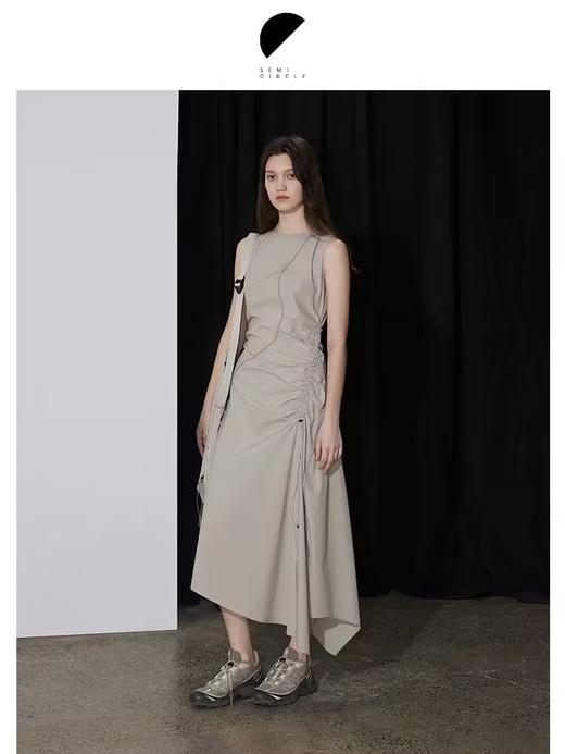 半圆/D24201318/收腰不规则背心连衣裙 商品图0