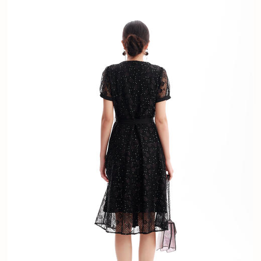 HJ2S42_漆黑色_连衣裙_夏季_优雅复古蕾丝波点娃娃领收腰系带 A 字中裙_高级女装_BERNIEELEN 伯妮斯茵 商品图3