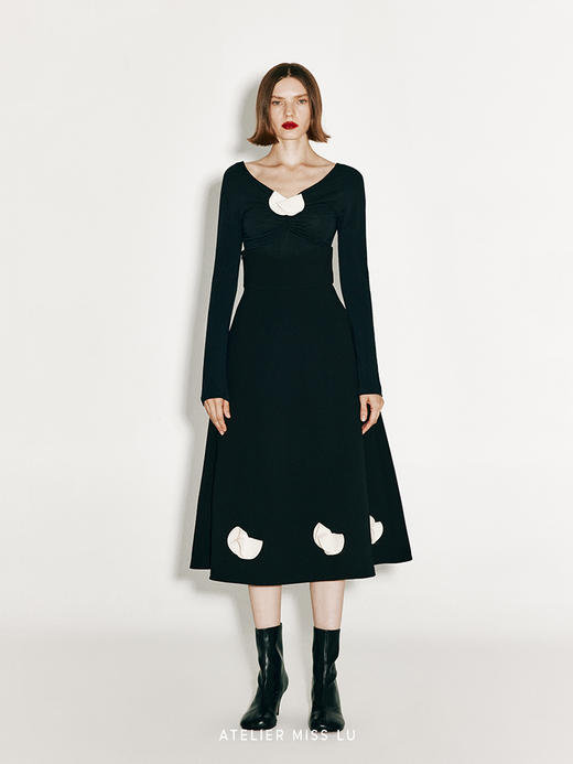 【爱的华尔兹】兰花造型裁片点缀高腰大摆伞裙 商品图0