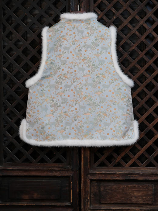 盛唐婧 |中式国风缠枝花水貂毛马甲 商品图4