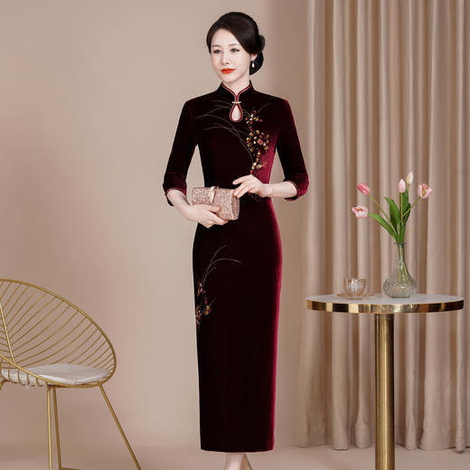 HYX-24-7871新款修身改良丝绒旗袍裙大码婚宴礼服长款喜婆婆新款 商品图1