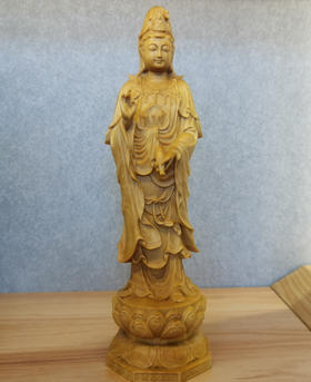 21cm原木观音（手持净瓶）黄杨木摆件