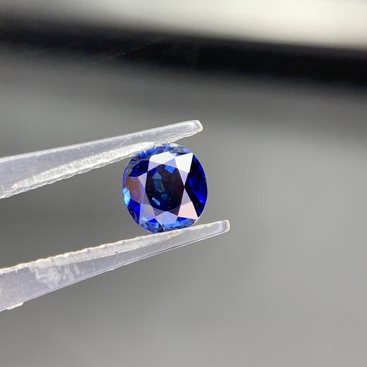 1.02ct 蓝宝石裸石 商品图0