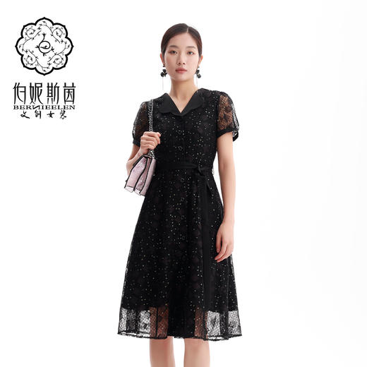 HJ2S42_漆黑色_连衣裙_夏季_优雅复古蕾丝波点娃娃领收腰系带 A 字中裙_高级女装_BERNIEELEN 伯妮斯茵 商品图1