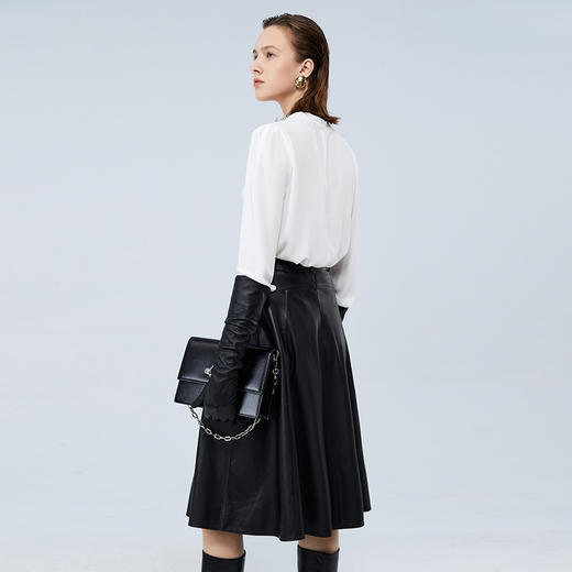 EITIE爱特爱秋季新款气质显瘦A版时尚百搭半身裙皮裙7593201 商品图4