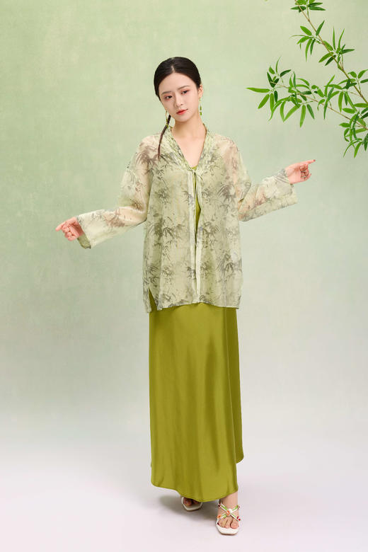 荷言GL 竹境 新中式对襟短衫长袖绿色水墨竹叶上衣透气防晒短外套 商品图1