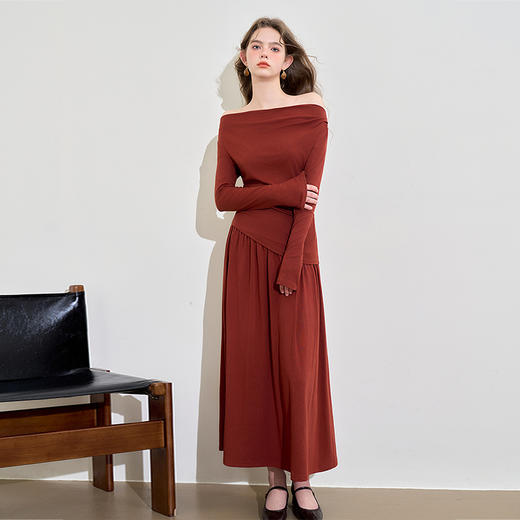西遇法式酒红色两件套女新款一字肩上衣半裙针织套装D3542302 商品图1