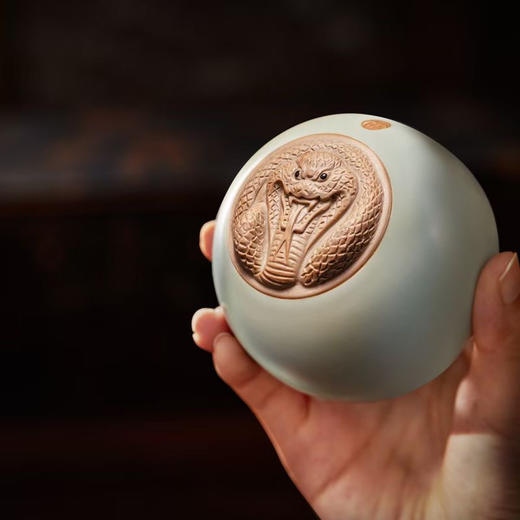 茶器｜东道汝窑蛇年生肖杯【灵蛇献瑞·B杯】2025年蛇年生肖主人杯（天青） 商品图1