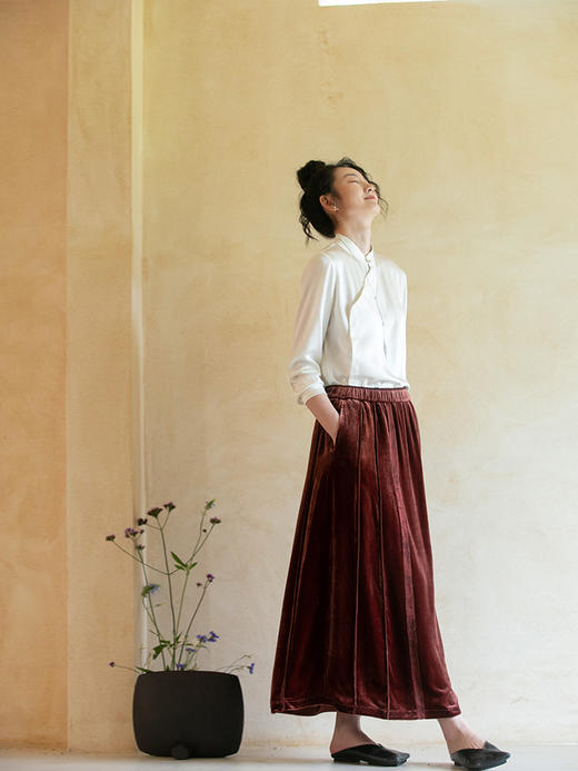 牧衣游原创提花丝绒马面半裙光泽垂感百搭显瘦气质宽松伞裙 芜苒 商品图2