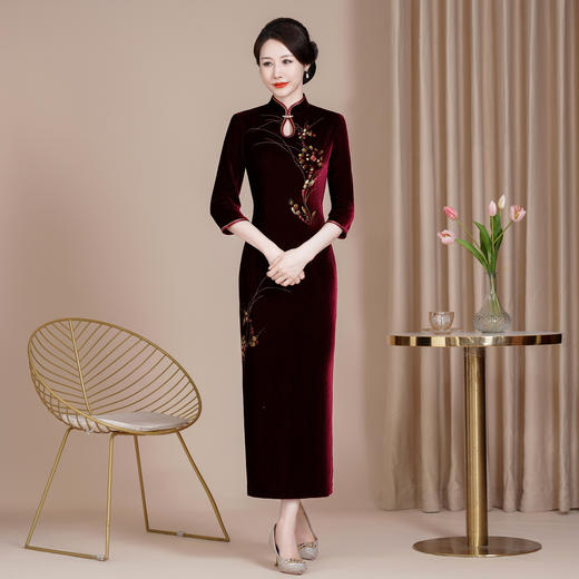 HYX-24-7871新款修身改良丝绒旗袍裙大码婚宴礼服长款喜婆婆新款 商品图0