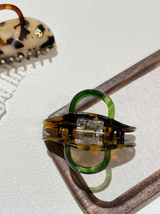 DM 依*达 24新款小众抓夹 商品图14