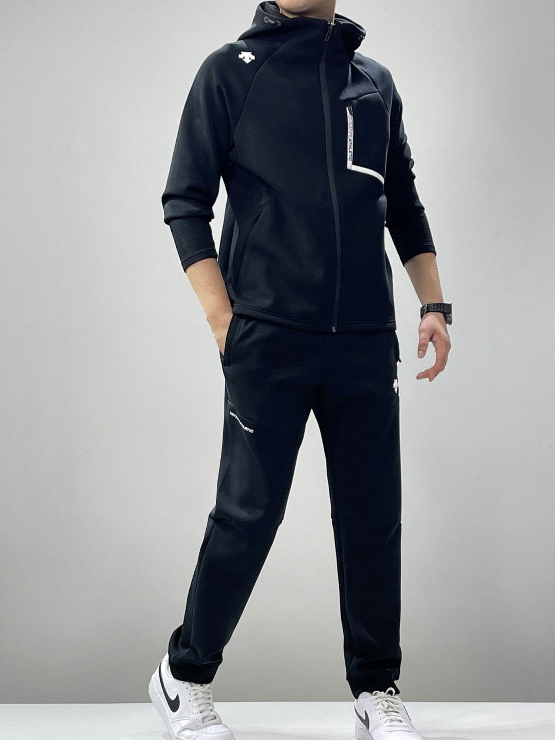 descente迪桑特训练健身男子空气层透气针织运动套装秋季新款