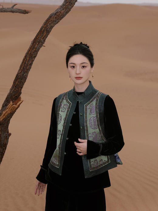 瑕疵|盛唐婧 |中式国风羊皮拼库缎对襟马甲-绿色[特价品] 商品图0