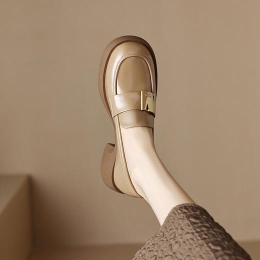 【预售5天】漆皮圆头厚底乐福鞋，英伦小皮鞋扣件松糕底百搭单鞋HCYYHD&3351 商品图3