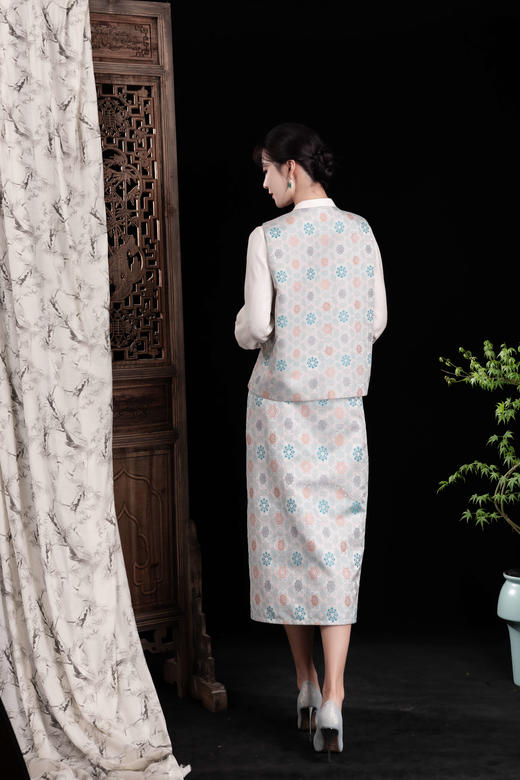 荷言GL 润如酥 夏季新中式马甲绳结盘扣玉石扣子 商品图3