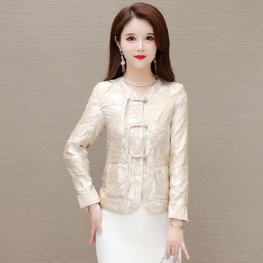 QYM Y24CRR051时尚洋气国风盘扣外套提花小香风气质新中式上衣 商品图1