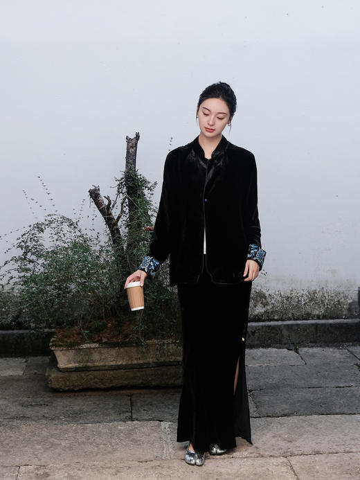 盛唐婧 |新中式丝绒鱼尾半裙-黑色 商品图0