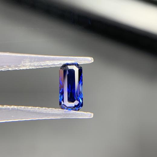 1.23ct 蓝宝石裸石 商品图0