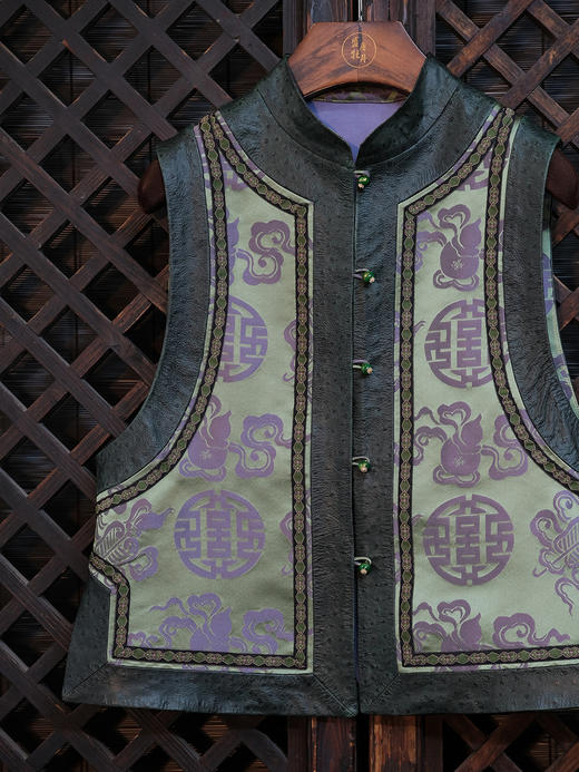 瑕疵|盛唐婧 |中式国风羊皮拼库缎对襟马甲-绿色[特价品] 商品图1
