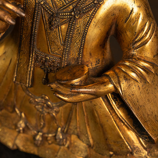 清 铜鎏金大黑天二臂玛哈嘎拉像（红木座） 商品图3