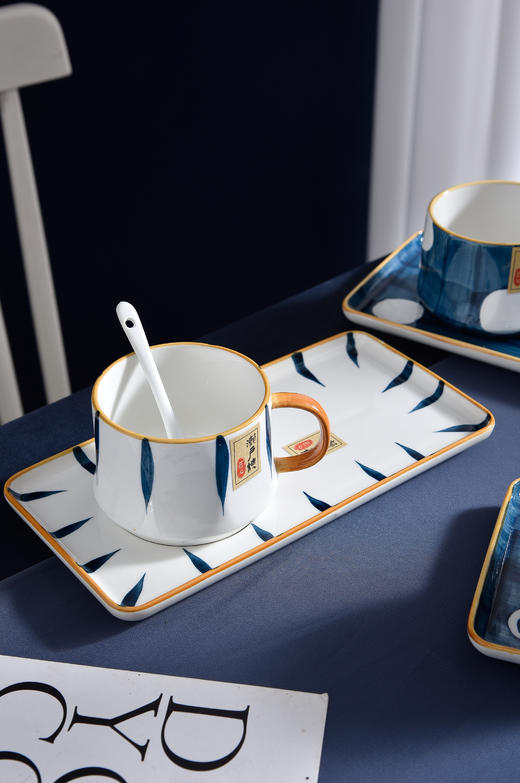 CODA濑户烧咖啡杯碟套装
(D2019) 商品图0