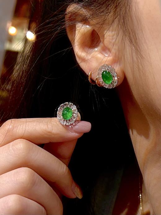2.95ct 祖母绿耳钉 商品图3