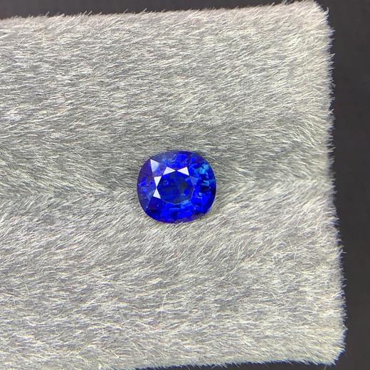 2.03ct 蓝宝石裸石 商品图0