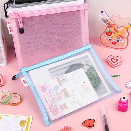 【学生课本手提分类袋】补习多功能收纳袋，尼龙网纱材质更是耐用，贴心拉链，办公资料文件袋，不怕乱，多色可选，透明可视，大容量收纳！不论学生办公众人皆喜爱。 商品图3