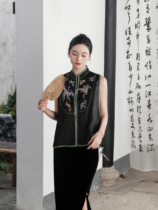 下架|盛唐牡丹 |香云纱手工刺绣蝶恋花马甲 商品图1