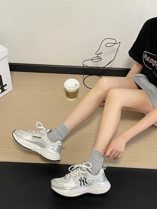 介绍链接丨3色 巨轻便!!! 脚感很舒服！【MLB满标复古老花休闲鞋】来啦~杀疯了杀疯了 商品图4