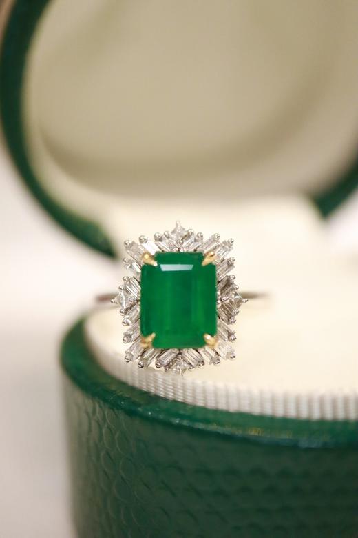 2.02ct 祖母绿戒指 商品图5