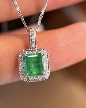 0.80ct 祖母绿吊坠