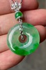 547264 翡翠高冰正阳绿平安扣吊坠 通透水润，玉质细腻，翠色鲜艳，18k金奢华钻石镶嵌 裸石尺寸：21.8-3.7mm 超值价：25580 商品缩略图1