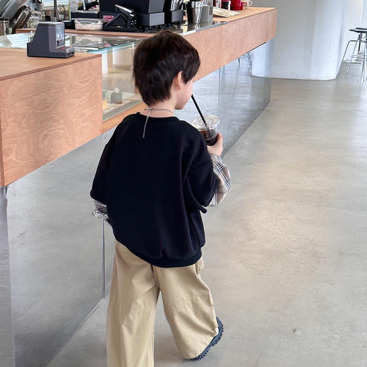 艾摩贝贝儿童秋款长裤男女童2024新款韩版大口袋抽绳宽松工装裤潮 商品图3