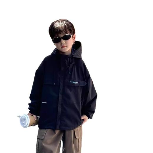 艾摩贝贝儿童户外防水防风连帽冲锋衣字母外套2024秋中小大男女童 商品图4