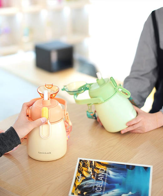 乐扣乐扣直饮/吸管 二用 大肚保温杯
LHC3311GRN 商品图1