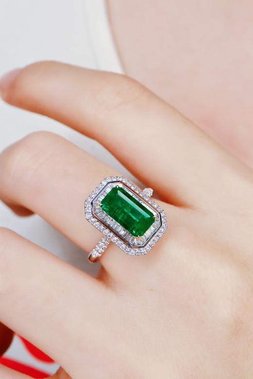 2.60ct 祖母绿戒指 商品图4