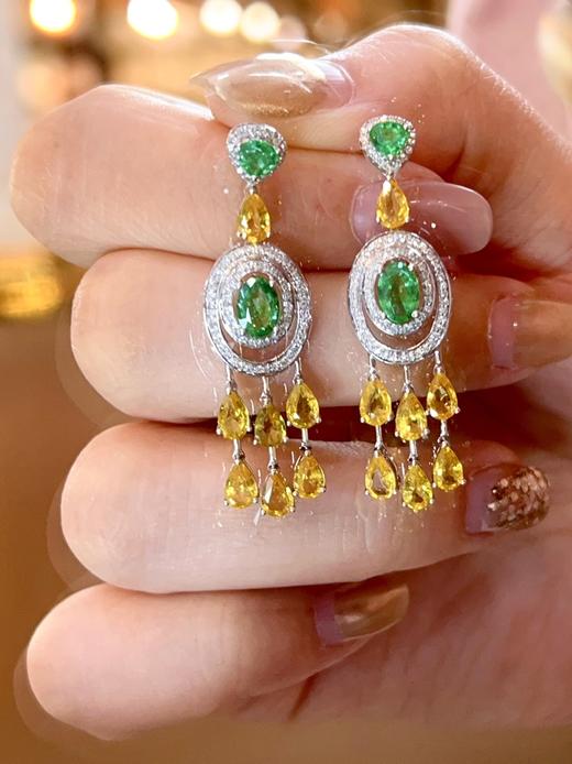 5.30ct 6.05g 祖母绿耳坠 商品图2