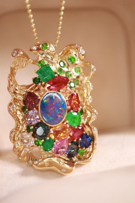 8.275ct 彩宝欧泊吊坠 商品图1