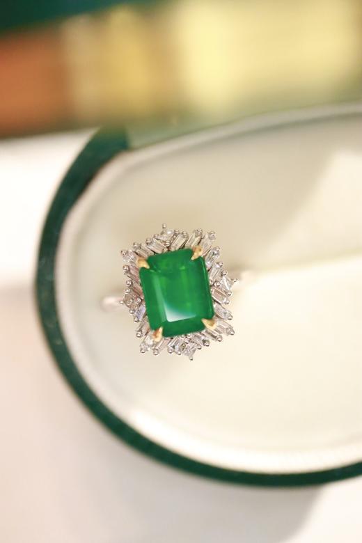 2.02ct 祖母绿戒指 商品图2