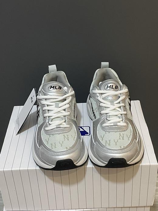 介绍链接丨3色 巨轻便!!! 脚感很舒服！【MLB满标复古老花休闲鞋】来啦~杀疯了杀疯了 商品图8