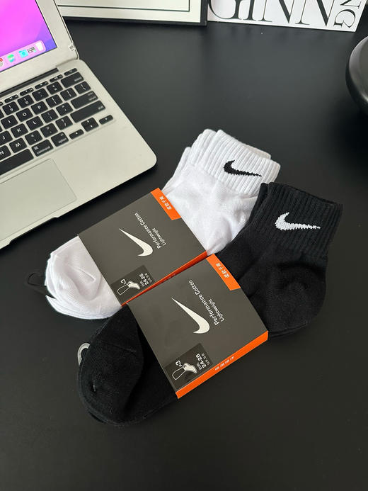 独家原单NK精梳棉袜中筒 一卡三双   推荐38到46穿   官网79一卡，什么性价比一目了然！渠道正品 任意验货  精梳棉袜 商品图2