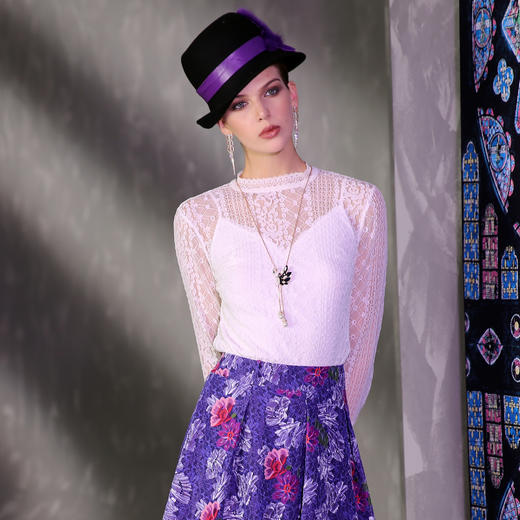 白色T恤3T6215（不含打底吊带）--太阳窗的幻想--《因汉而生--哥特》 商品图1