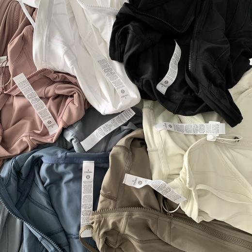 官网💰1080元！还抢不到货！lu家女战士新款Define立领&连帽外套丨标牌齐全❗️出入专柜无压力 赵露思等众多明星都穿的神衣 ✅收腰塑形！化身行走的“小腰精”！ 商品图11