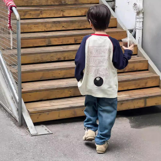 艾摩贝贝2024秋款中小大童插肩长袖纯棉T恤男童帅气拼色字母上衣 商品图3