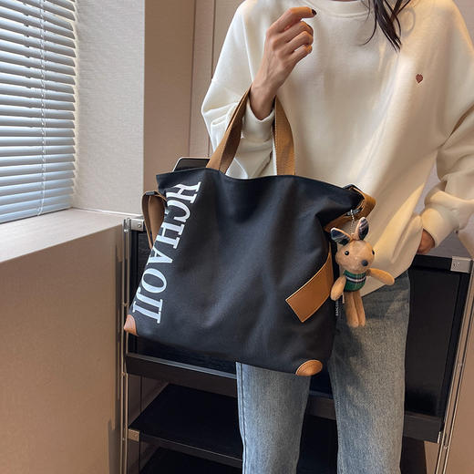 新款百搭日系帆布包 大容量女包 休闲百搭单肩斜挎包 大学生上课通勤托特包女 商品图3