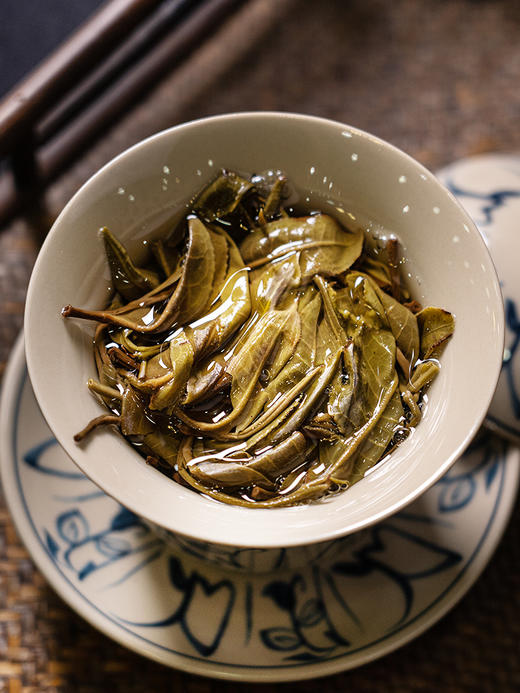 【古法桃子寨】2019年头春古树茶与紫砂罐完美融合普洱茶生茶送礼首选300克/罐拍5发6拍20发25 商品图3