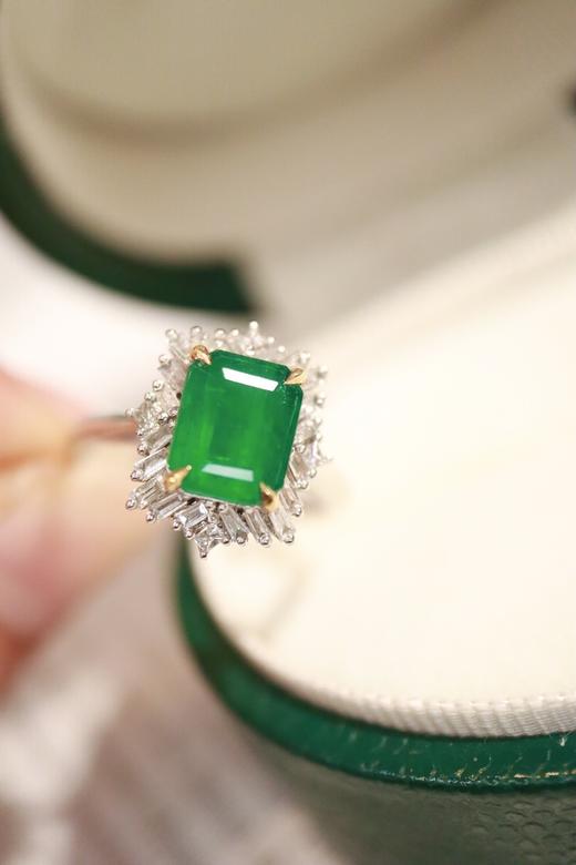 2.02ct 祖母绿戒指 商品图0