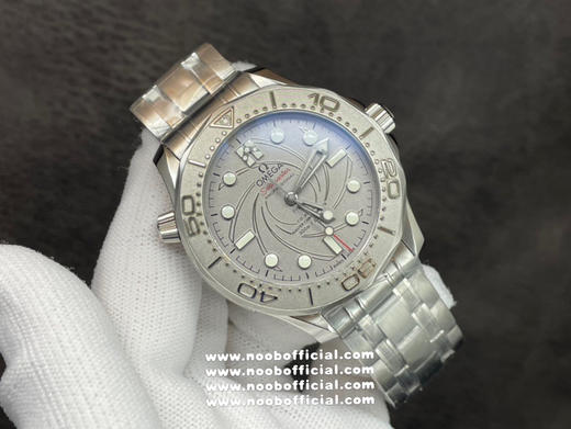NOOB新品‼️ 42毫米欧米茄海马系列300米——“游艇” Nekton特别版腕表，经抛光和拉丝处理的精钢表壳和激光烧蚀黑色氧化锆搭配正品一致的（ZrO2）陶瓷表盘，哑光饰面饰有抛光立体波纹图案 商品图1