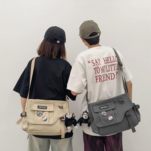 新款斜挎包男士潮牌日系工装挎包 帆布学生邮差包女百搭休闲单肩包 商品图1
